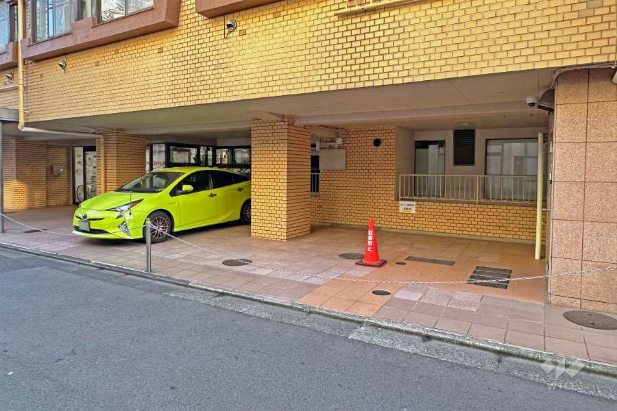 敷地内駐車場（屋外平面式）