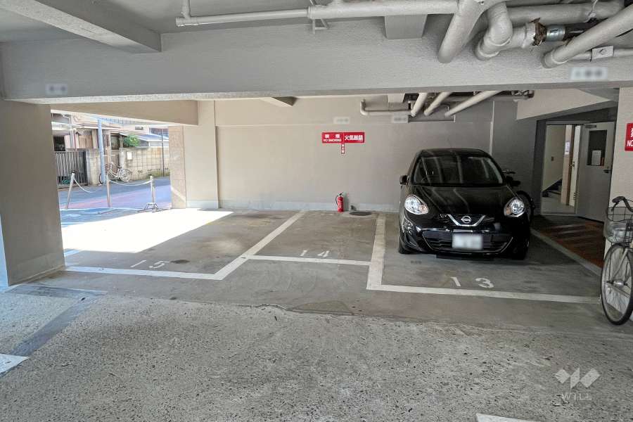 敷地内駐車場（屋内平面式）