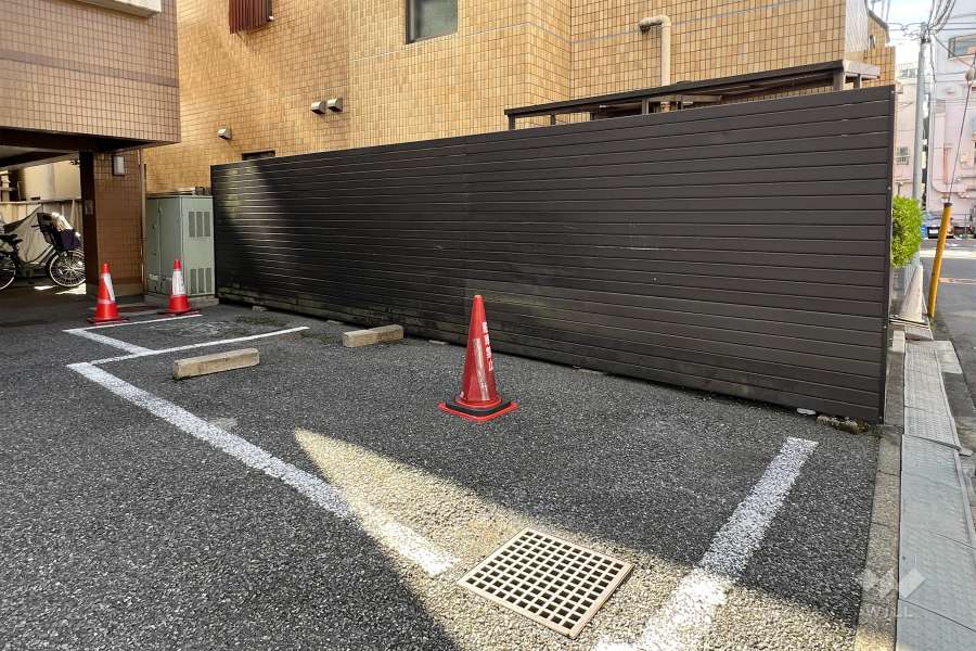 敷地内駐車場（屋外平面式）
