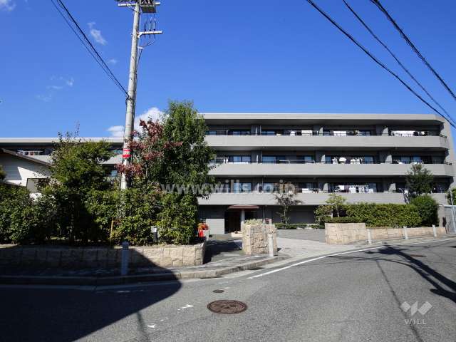 ステイツ夙川北名次町の外観（東側から）