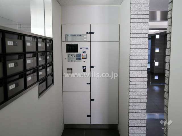 共用ポストと宅配ボックス