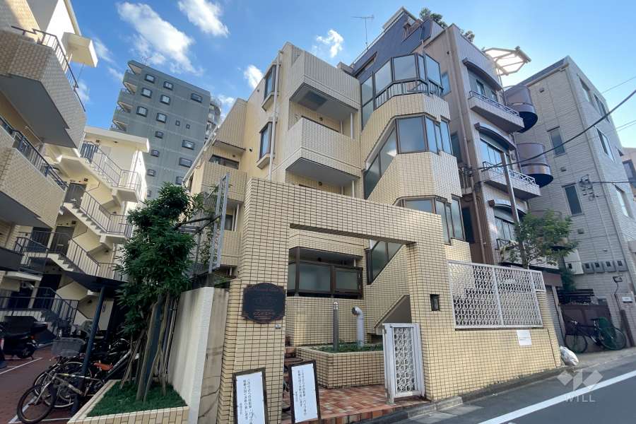 ライオンズマンション中野弥生町の外観（北東側から）