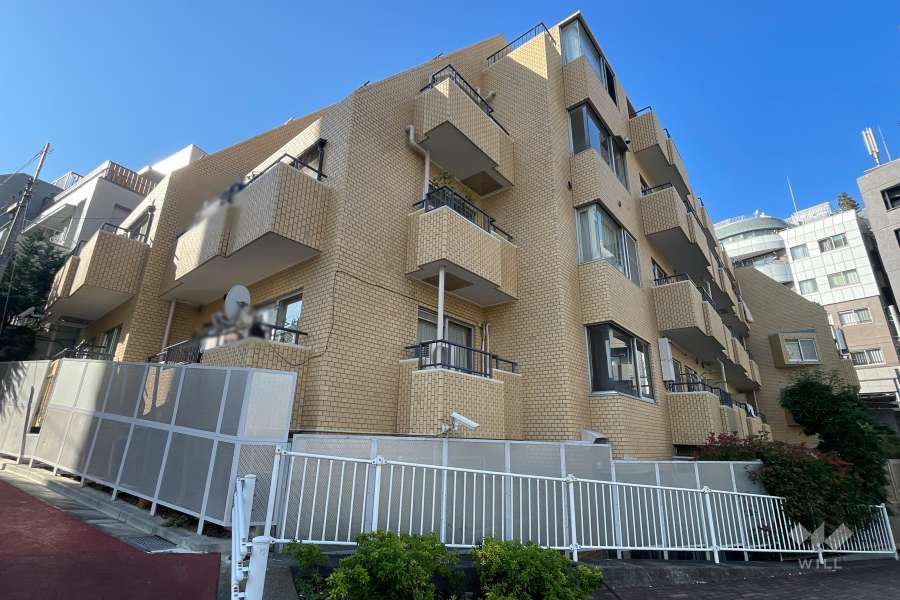 ライオンズマンション中野弥生町の外観（南東側から）