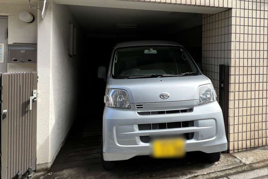 敷地内駐車場（屋内平面式）