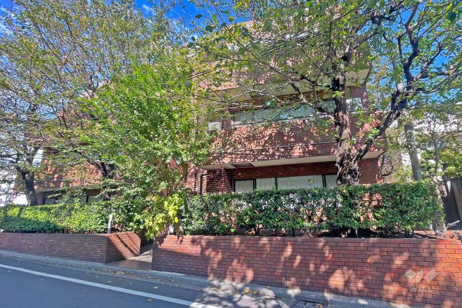 グランフォルム中野富士見町の外観（南東側から）