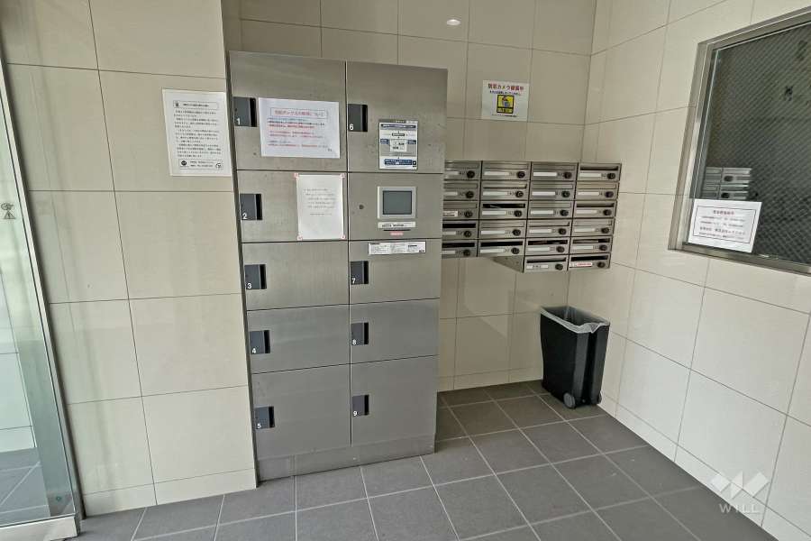 宅配ボックスと共用ポスト