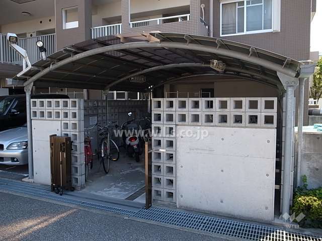 駐輪場、バイク置場