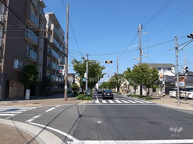 敷地東側の前面道路