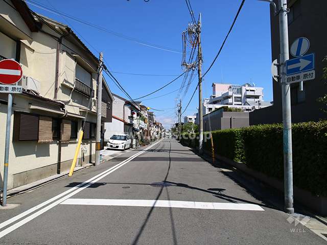 敷地の北側前面道路