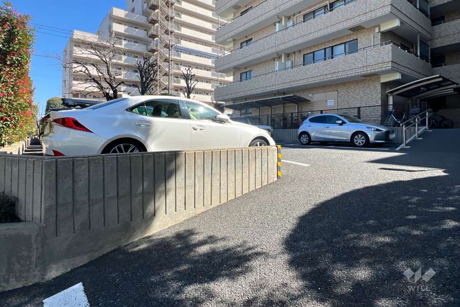 敷地内駐車場（屋外平面式）