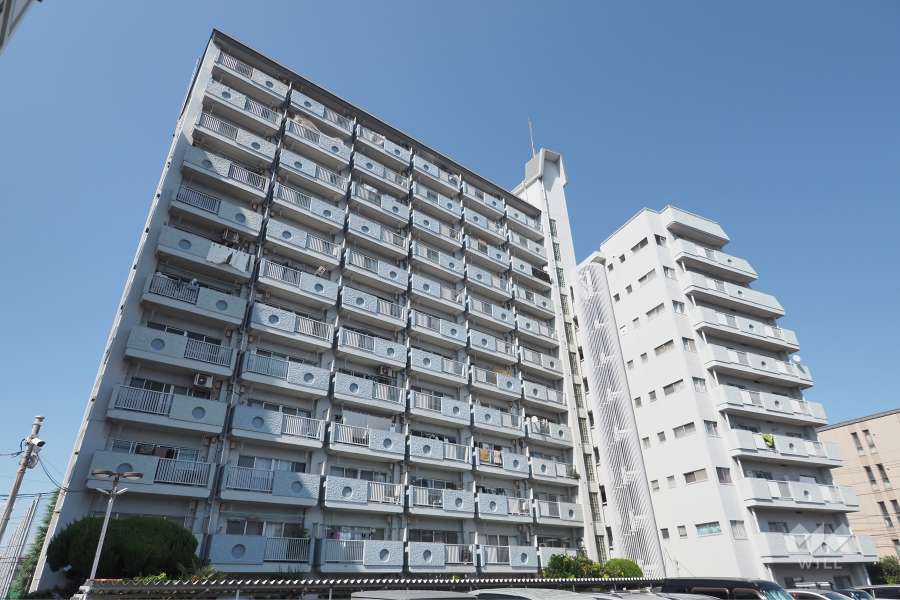 富士見台ファミリーマンションの外観（南西側から）