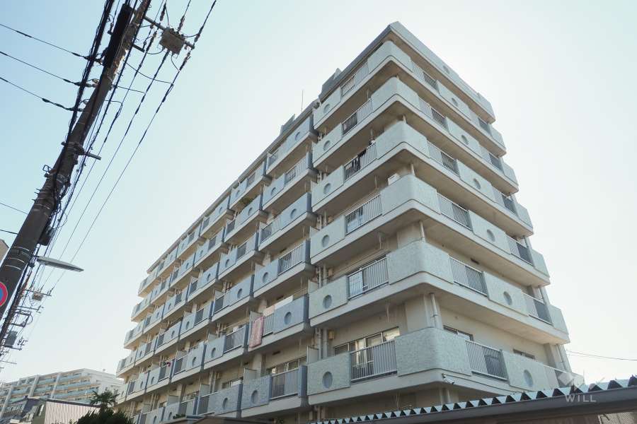 富士見台ファミリーマンションの外観（北東側から）