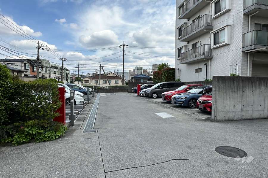 敷地内駐車場（屋外平面式）