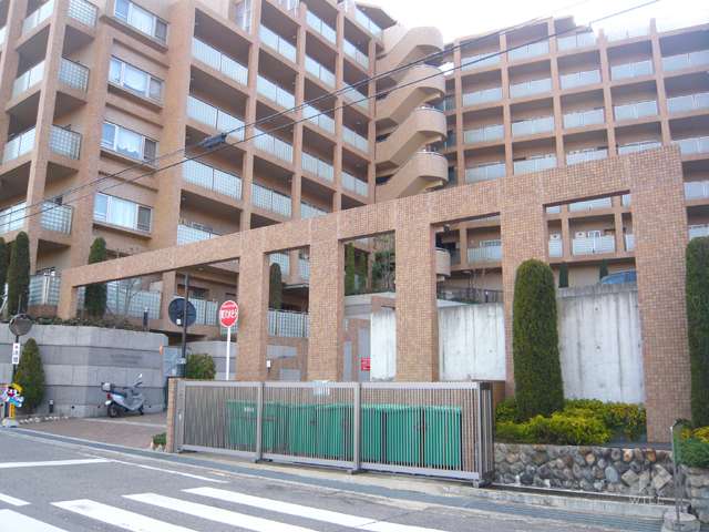 エントランス遠景