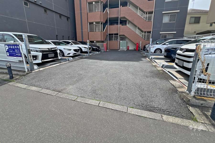 敷地内駐車場（屋外平面式）