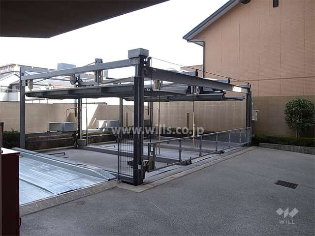 機械式の敷地内駐車場