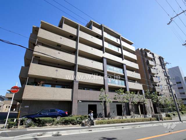 ライオンズマンション苦楽園の外観（北西側から）