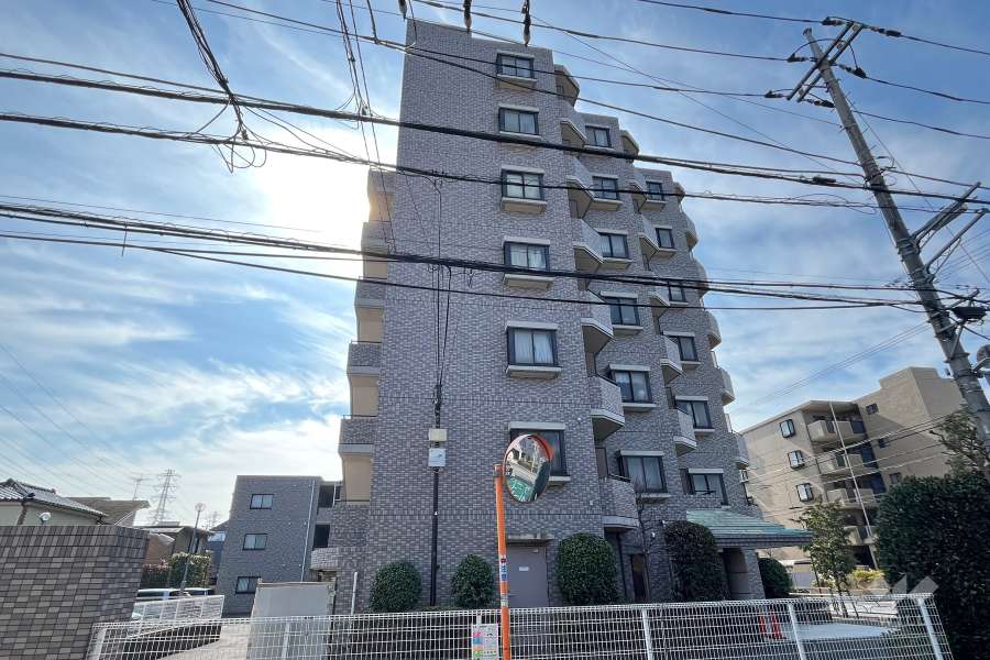 ユニオンパレス吉祥寺北壱番館の外観（北側から）