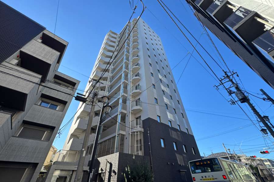 グローリオ武蔵関の外観（北東側から）