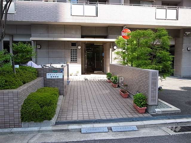 エントランスアプローチ