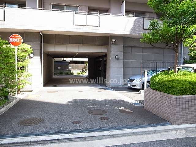 駐車場入り口