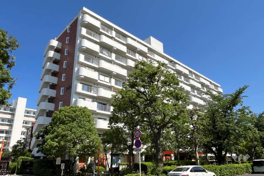 光が丘パークタウンゆりの木通り南3号棟の外観（北西側から）
