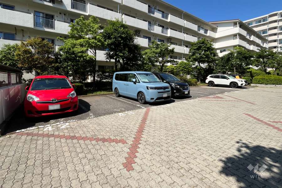敷地内駐車場(屋外平面式)