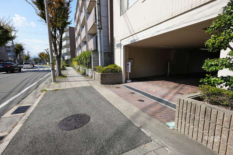 駐車場の出入口