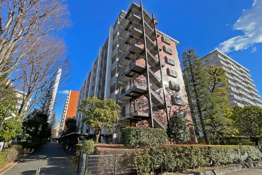 光が丘パークタウン公園南3号棟の外観（北西側から）