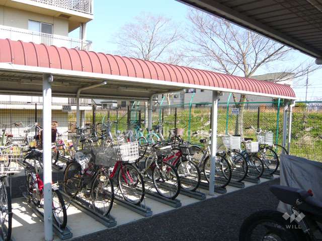 屋根付きの駐輪場