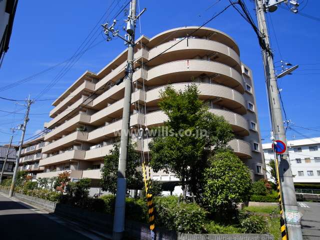 イトーピア香櫨園ソレンテの外観（南東側から）