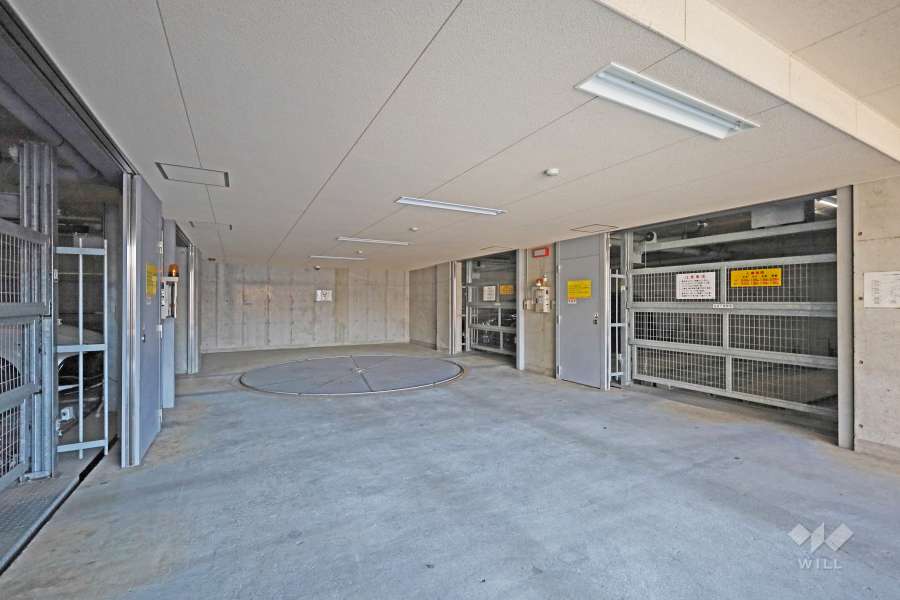 敷地内駐車場（屋内機械式）