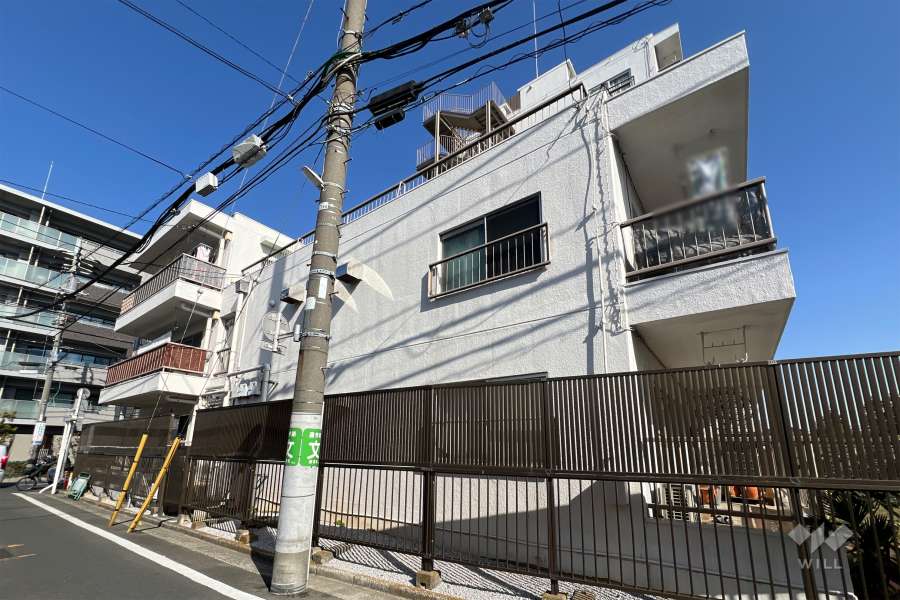石神井公園マンションの外観（南西側から）