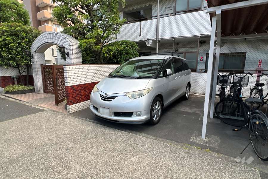 敷地内駐車場（屋外平面式）