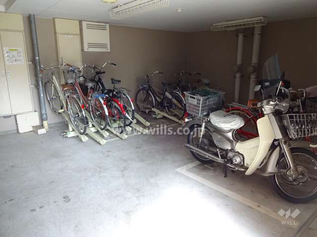 駐輪場