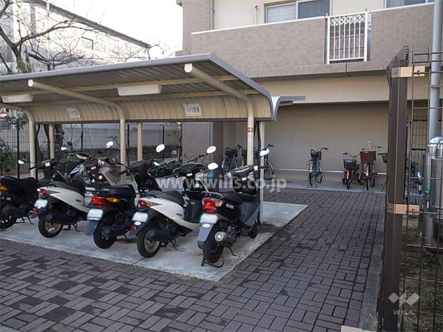バイク置き場