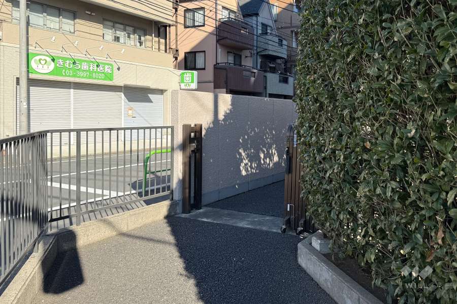 駐輪場の出入り口