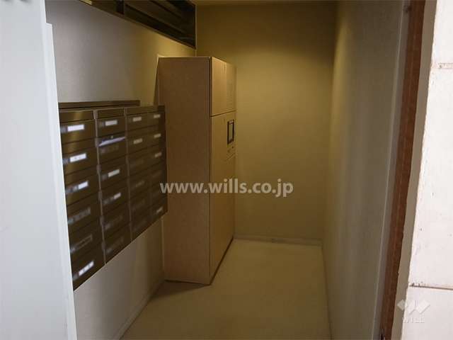 宅配ボックスと共用ポスト