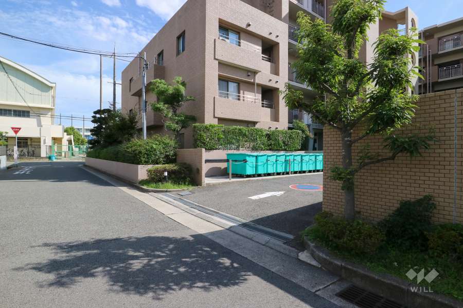 駐車場の出入口