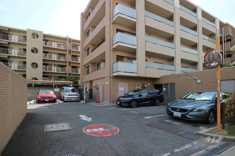 敷地内駐車場（屋外平面式）