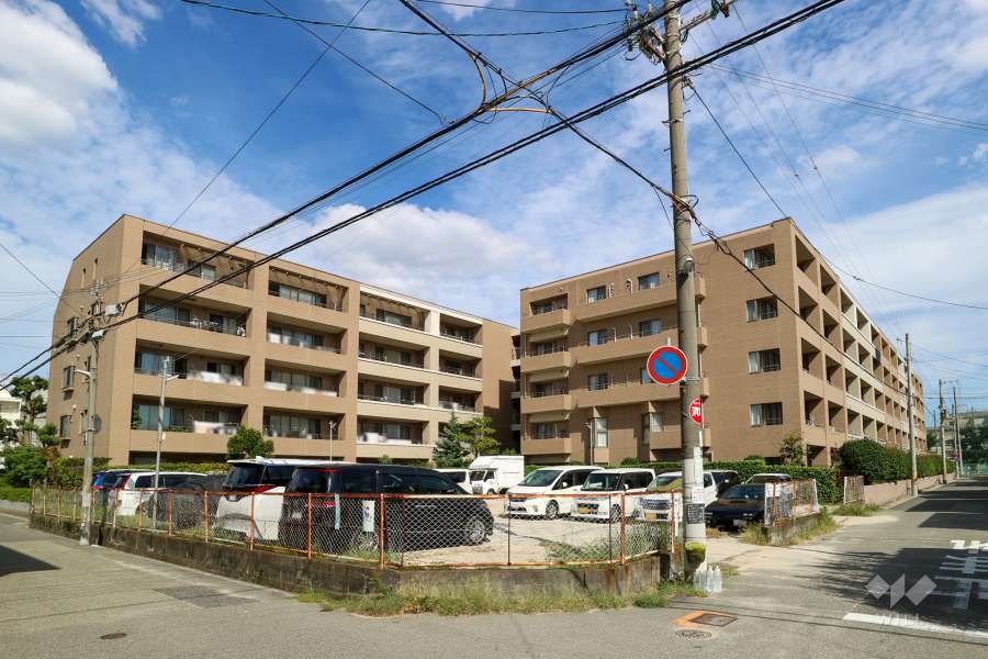 ステイツ甲子園グランプレイスの外観（西側から）