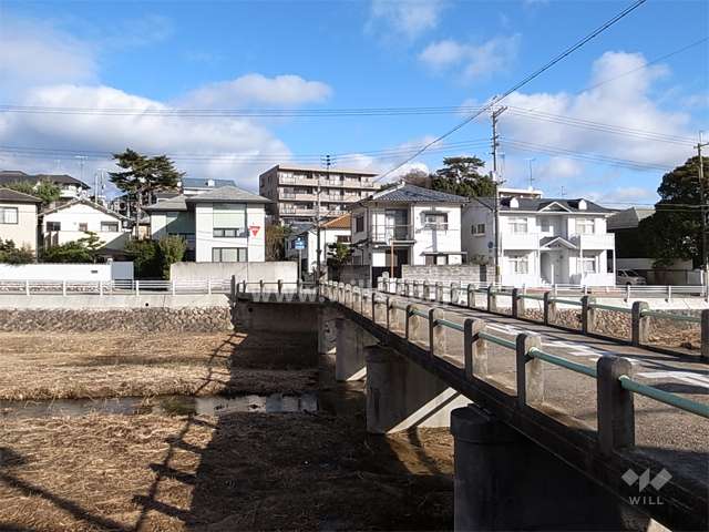 仁川から見た西宮仁川町パークハウス。高台にあります。
