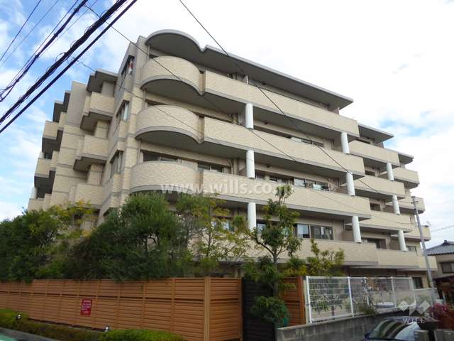 ロイヤル西宮門戸ウエストガーデンの外観（南西側から）