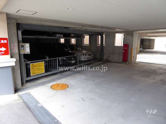 敷地内駐車場（屋内機械式）