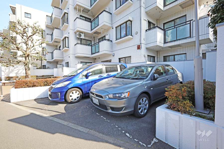 敷地内駐車場（屋外平面式）