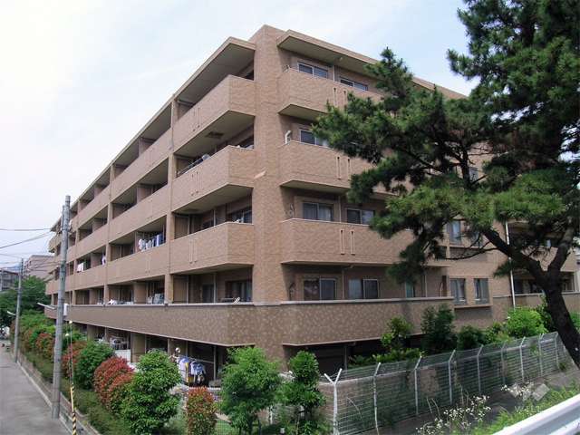 クレアガーデン仁川の外観（南東側から）