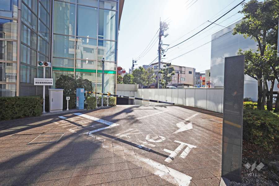 駐車場の出入口