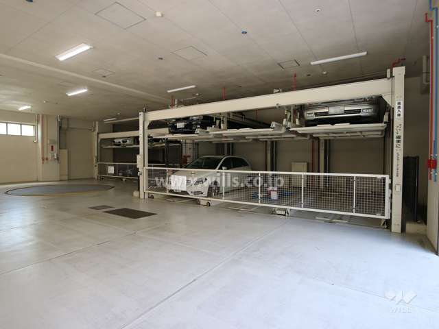 敷地内駐車場（屋内機械式）