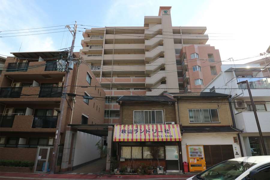 ワコーレアーベイン西宮の外観（北西側から）