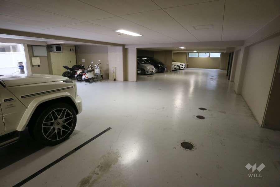 敷地内駐車場（屋内平面式）